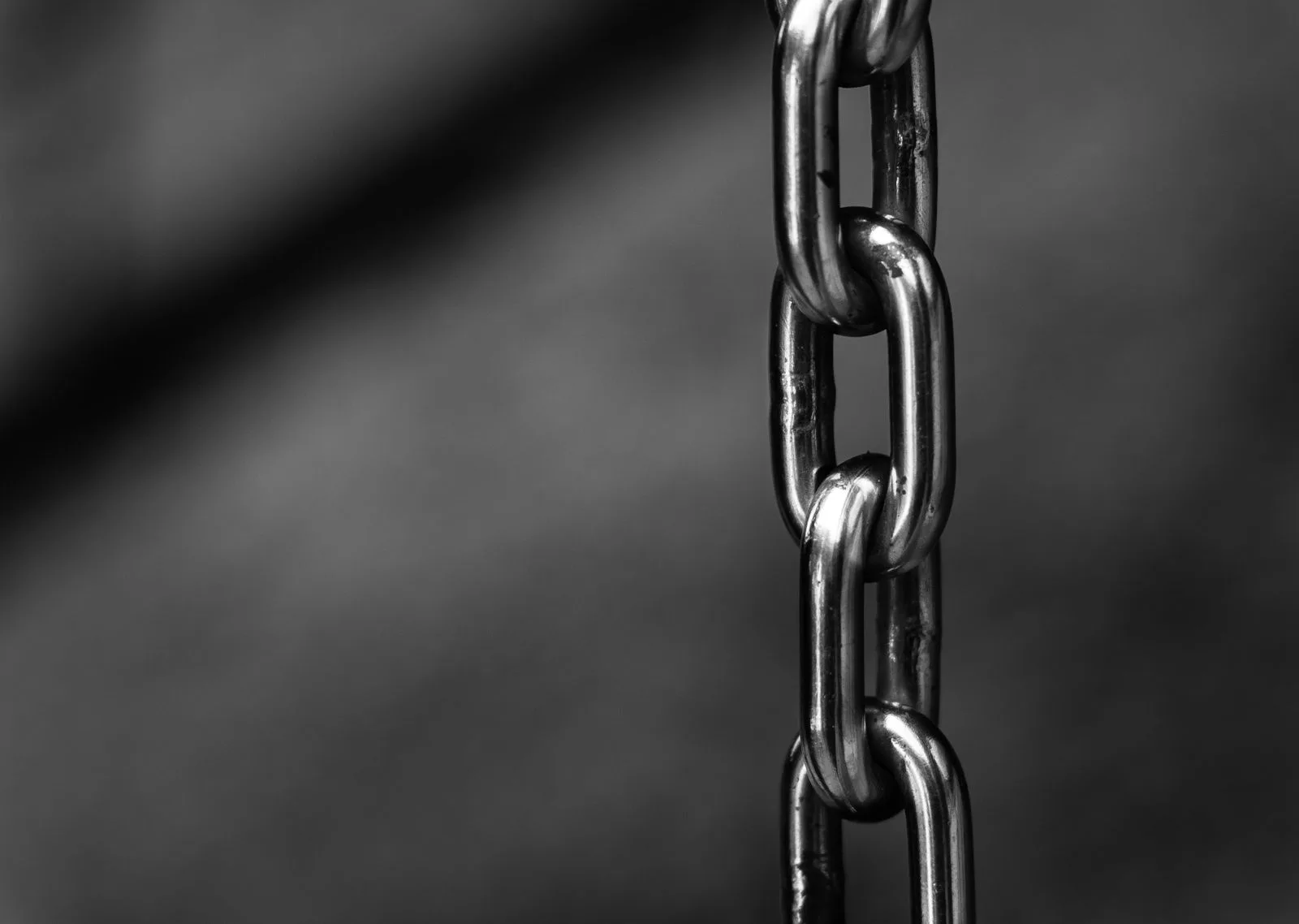 Steel chain links close-up — is link building still relevant to SEO in 2026